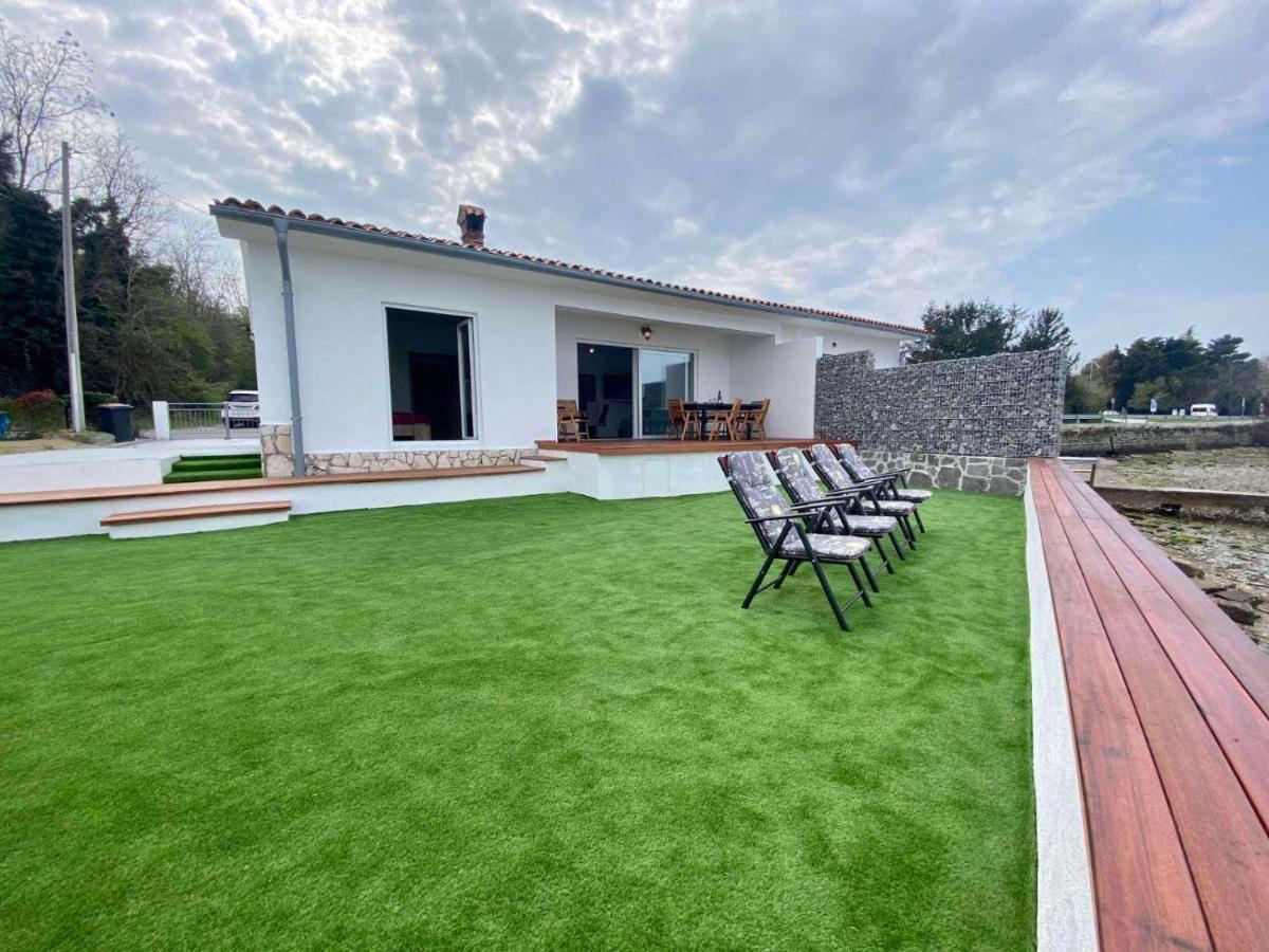 Villa Olga - Uniqe House With Private Beach アンカラン エクステリア 写真