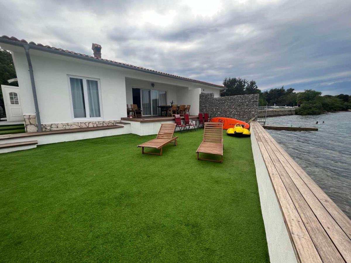 Villa Olga - Uniqe House With Private Beach アンカラン エクステリア 写真
